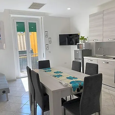 Pachira House